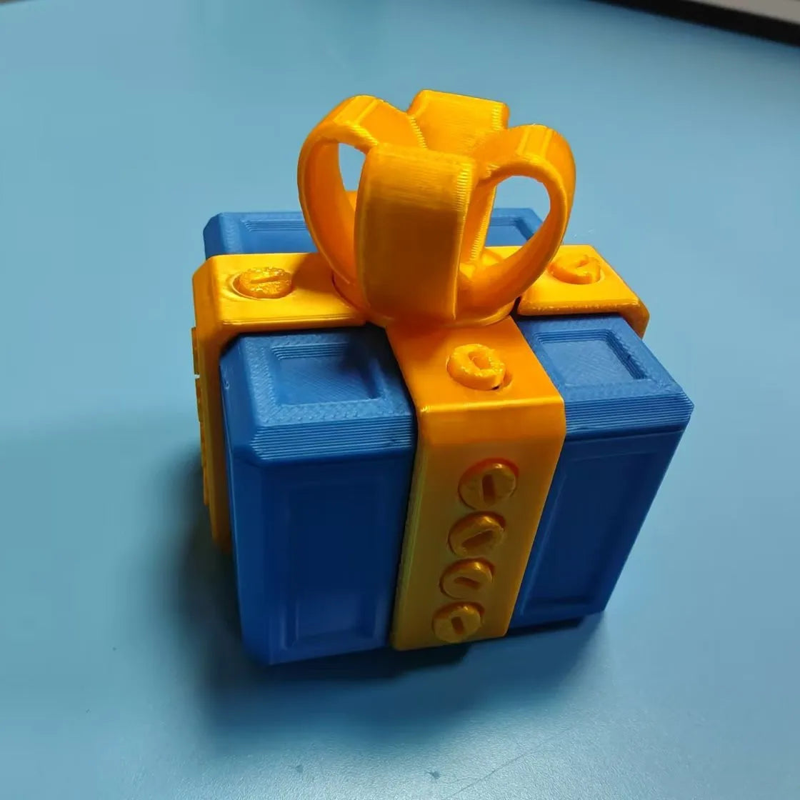 Annoying Gift Box with Screws Large Annoying Gift Boxes Prank Screw Box 3D Printed Gift Box Money Card Container Christmas Gift